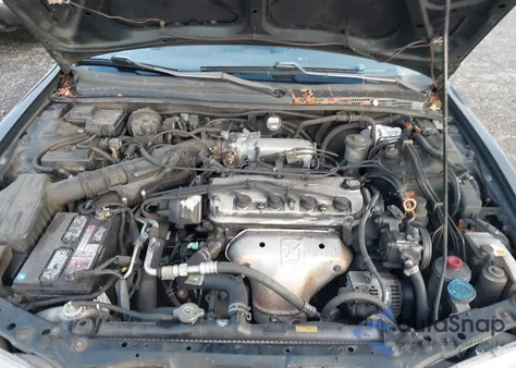 1996 Honda Accord Ex/Ex-R from USA, damaged, VIN 1HGCD5658TA148012